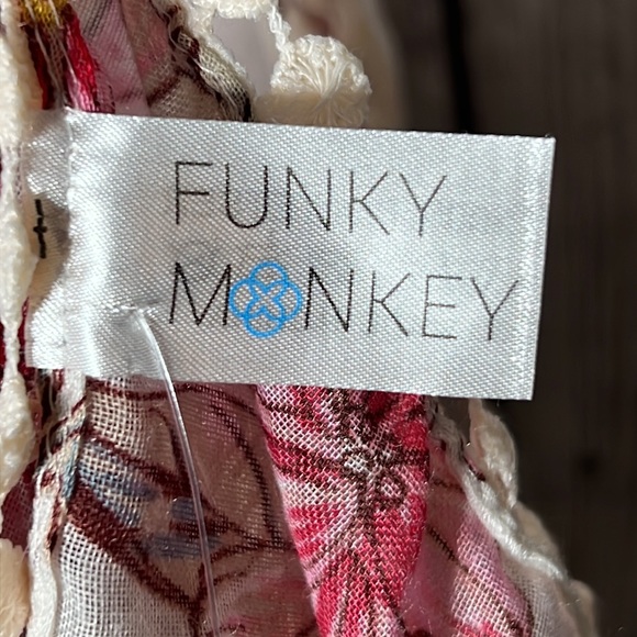 Funky monkey floral scarf with trim - Picture 5 of 9
